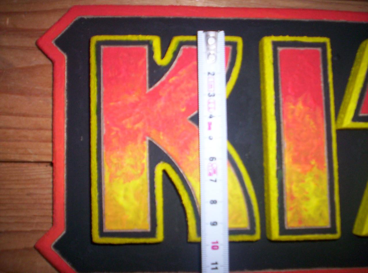 Te koop bord met tekst KISS