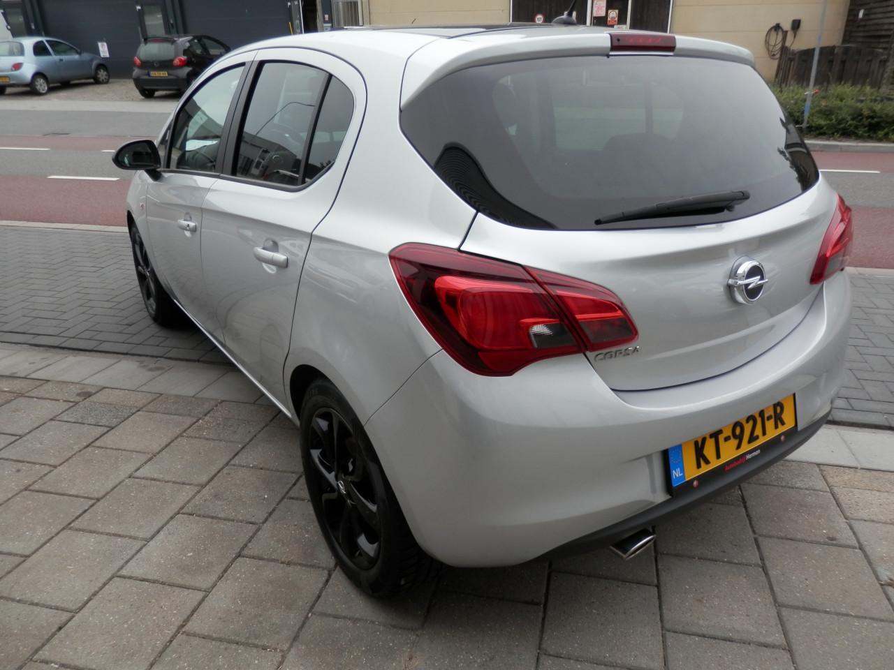 Auto Garant Biedt Aan: Opel Corsa 1.4 Cosmo