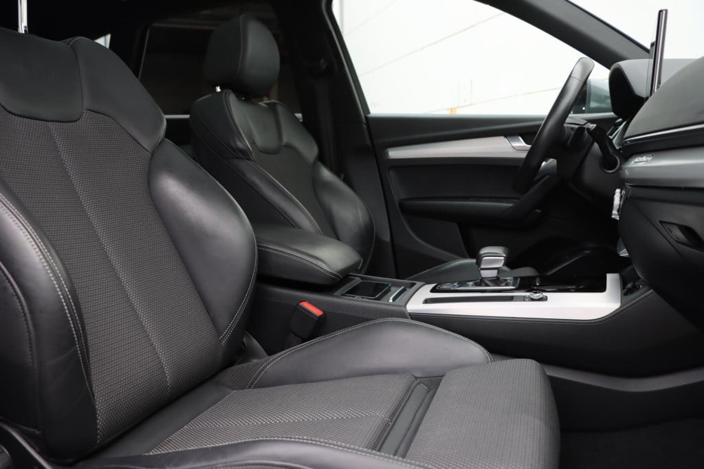 Audi Q5 50 tfsi e quattro s edition competition 300pk s-tr