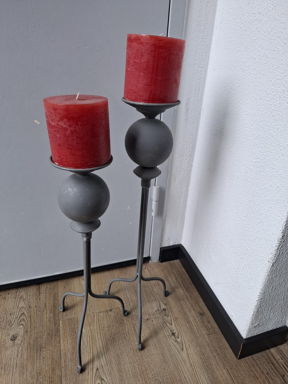Metalen kaarsenhouders