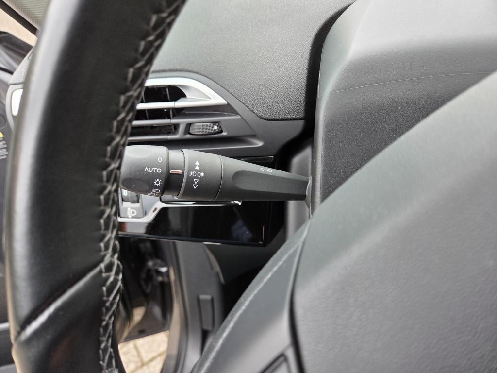 Citroen C4 Spacetourer shine 130 pk | massage stoelen voor | elektrische ac