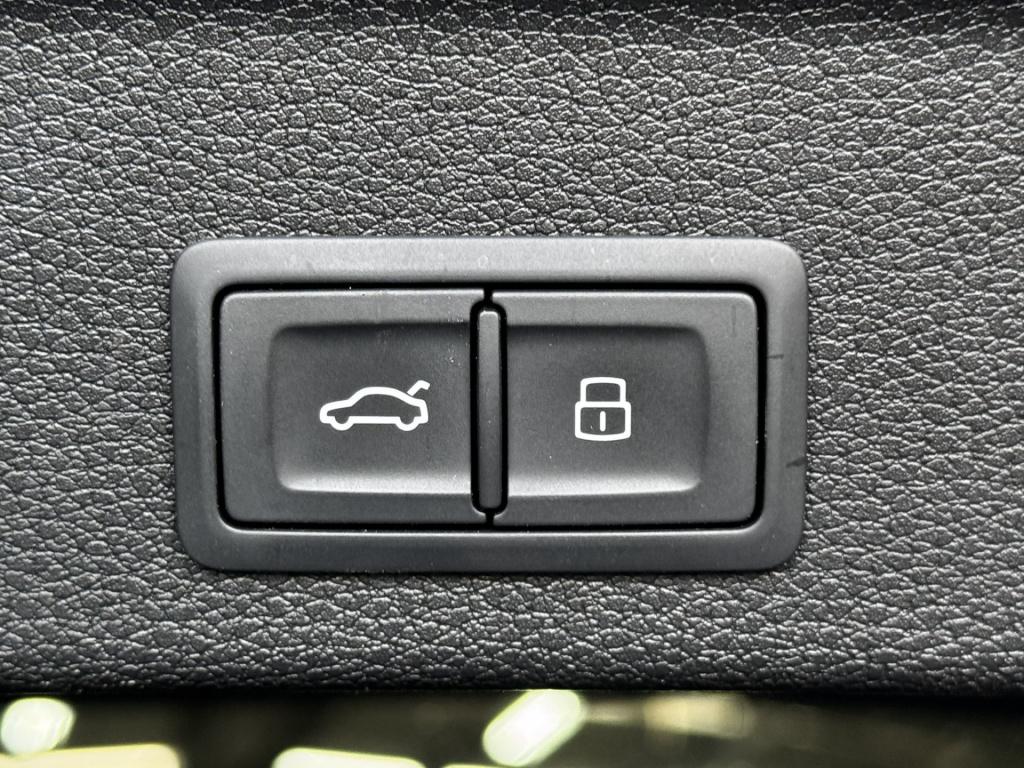 Audi Rsq3 sportback tfsi quattro | b&o | drive select | assist pack