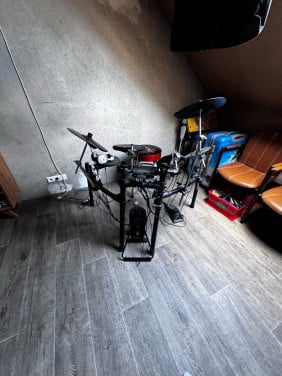 Roland TD-4 drumkit