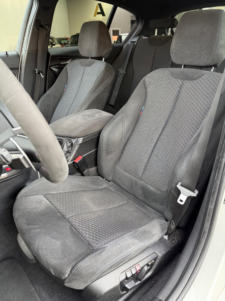 BMW 1 Serie 125d - m sport - nieuwe motor- full option!