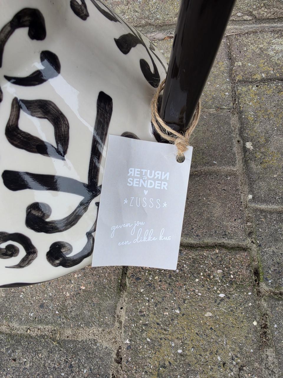 Twee Zusss x return to sender vazen (nieuw)