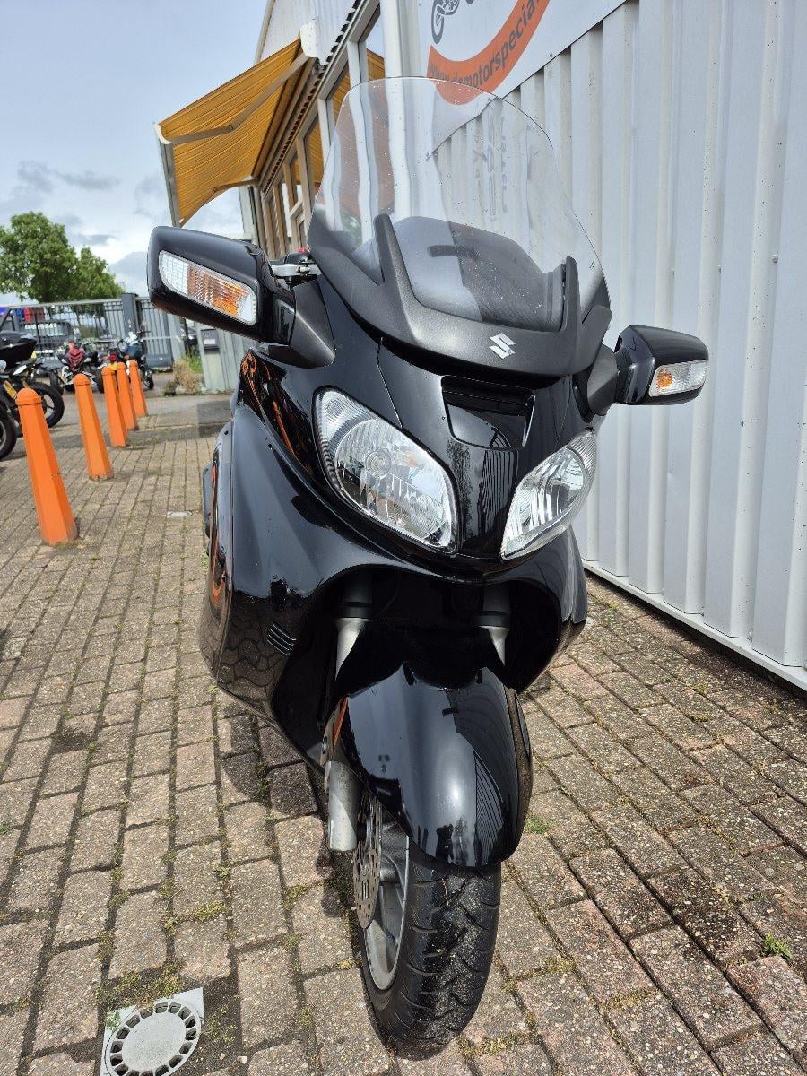 Suzuki Burgman 650 uit 2009