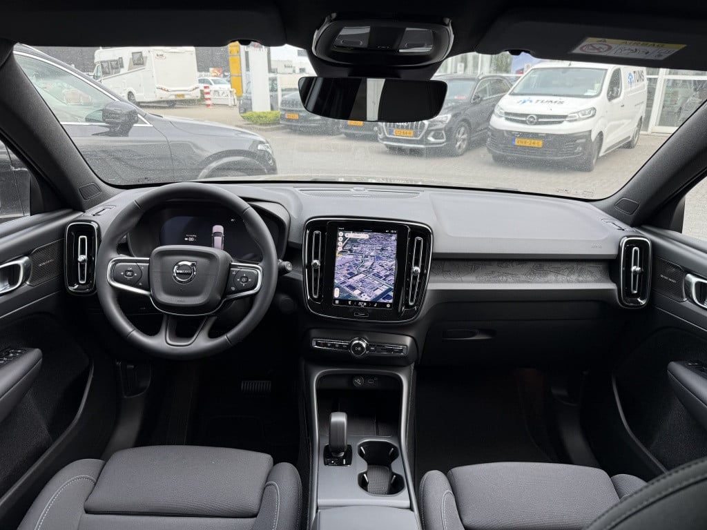 Volvo Ex40 plus black edition