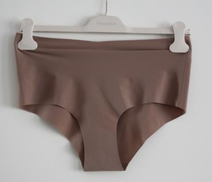 Bruine slip maat L