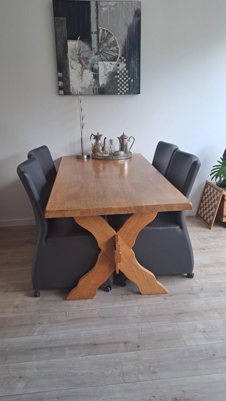 Mooie eikenhouten kast