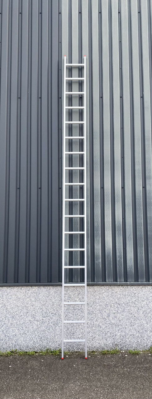Ladder 6 sporten zwart gecoat NIEUW