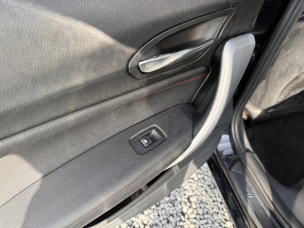 BMW 1 Serie 116i 136pk upgrade edition sportline 5-drs