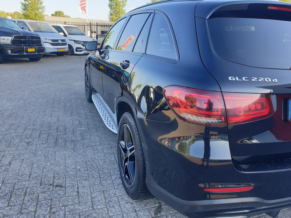 Mercedes-Benz Glc 220d 4matic amg-line -schade!-
