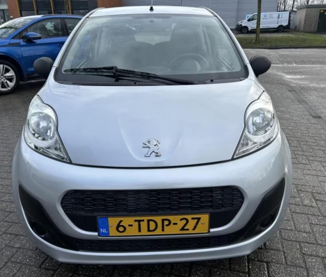 Peugeot 107 1.0 jaar 2014