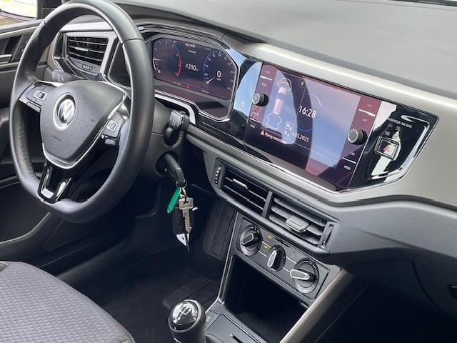Volkswagen Polo 1.0 tsi highline digitale cockpit pdc achter cruis