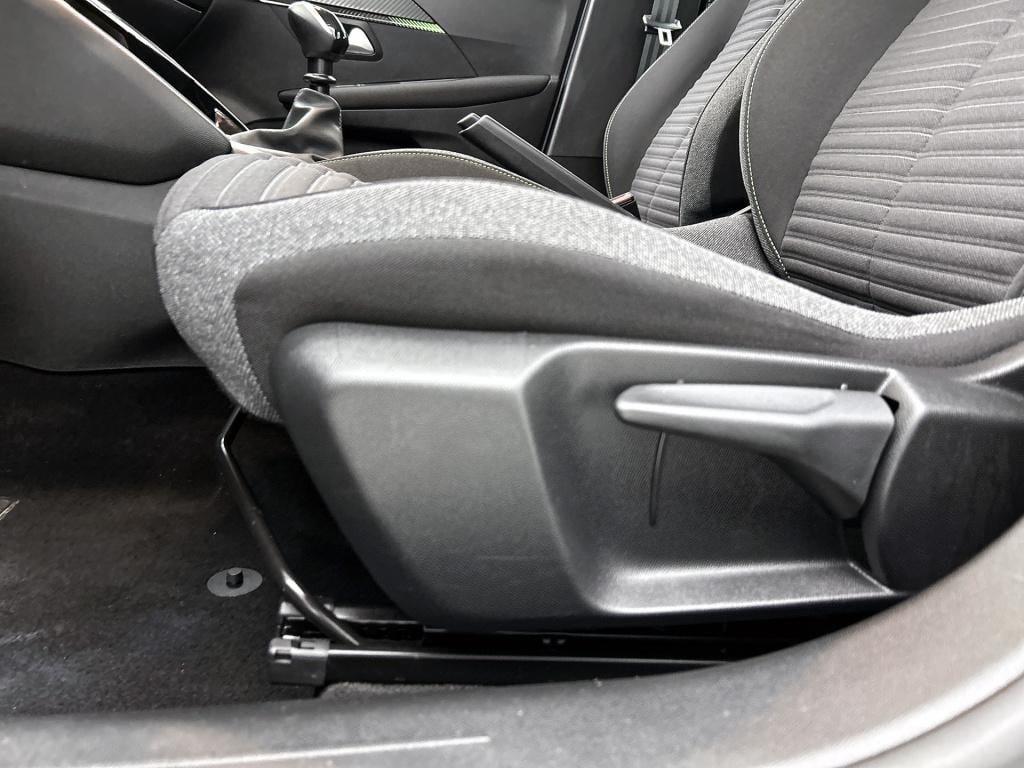 Peugeot 208 100 pk active | rijklaar | apple carplay / android auto draadlo