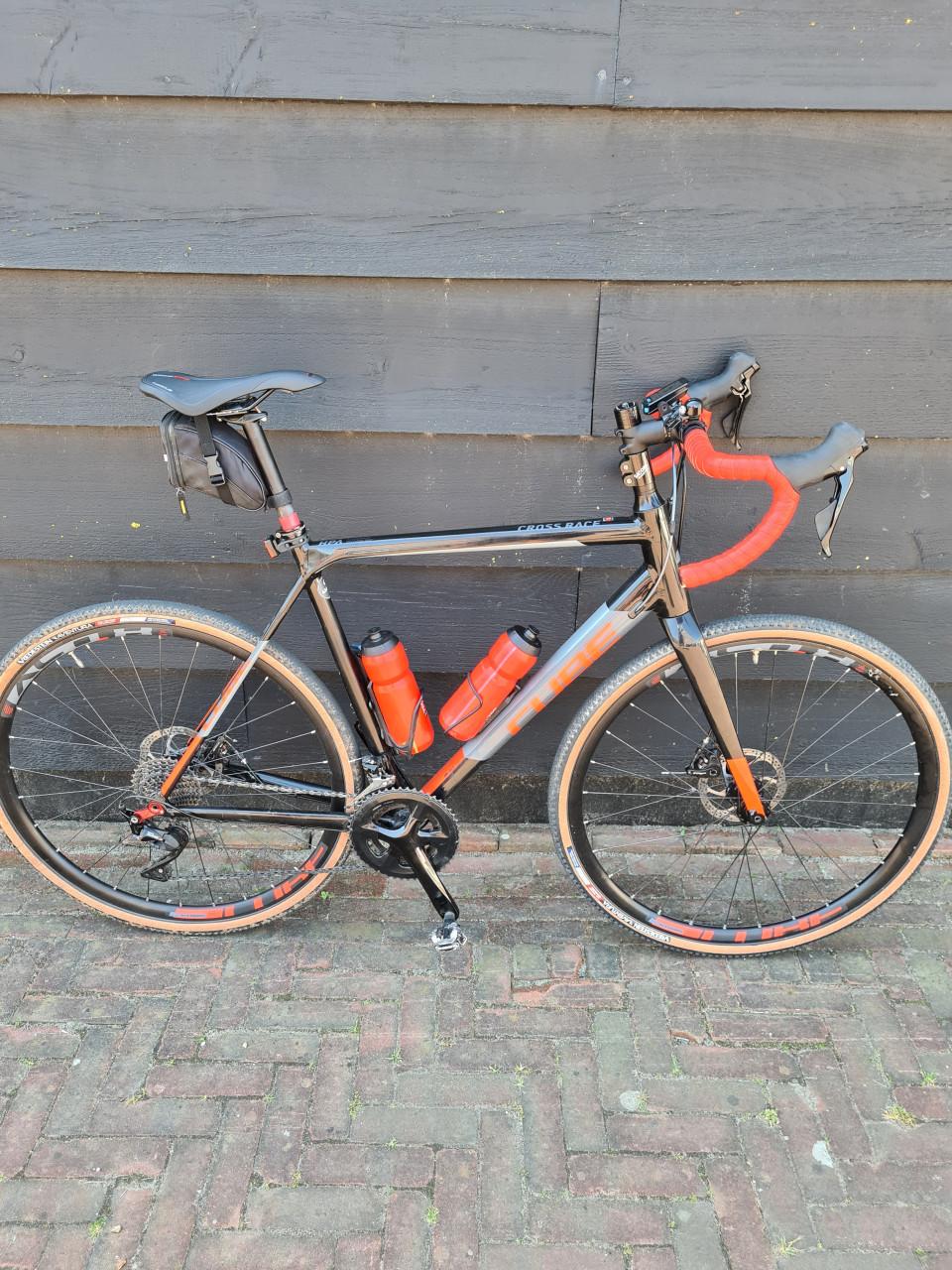 Gravelbike - Cube Cross Race