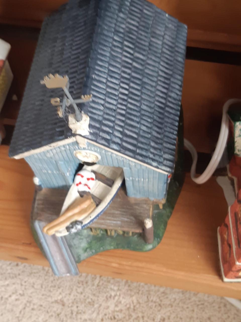 3 gezellige KERSTHUISJES keramiek