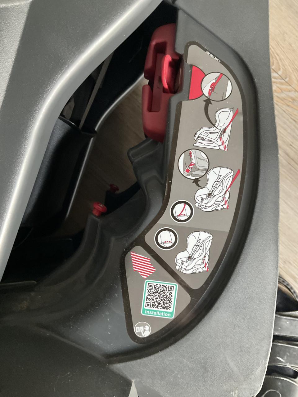 Autostoeltje 9-18 kg.