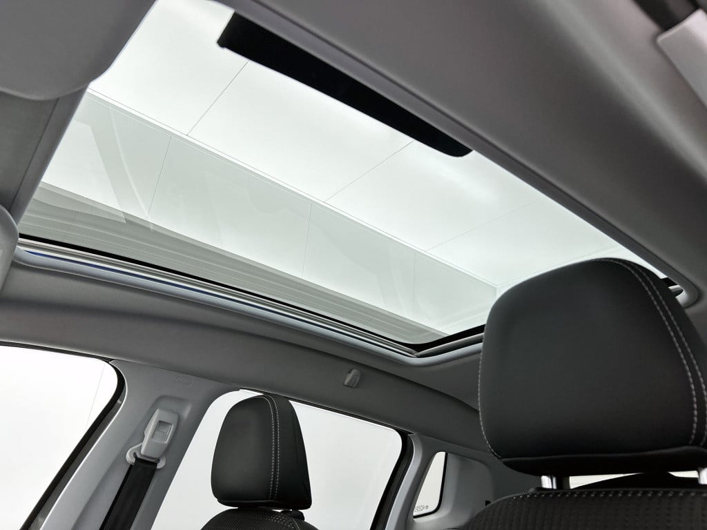 Peugeot 2008 110 pk allure | rijklaar | achteruitrijcamera | trekhaak | pan