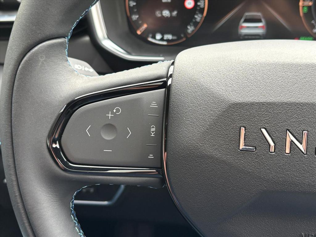 Lynk & Co 01 1.5td 261pk phev 7dcth| schuifdak|navi|my '23|1e eigenaar| rij