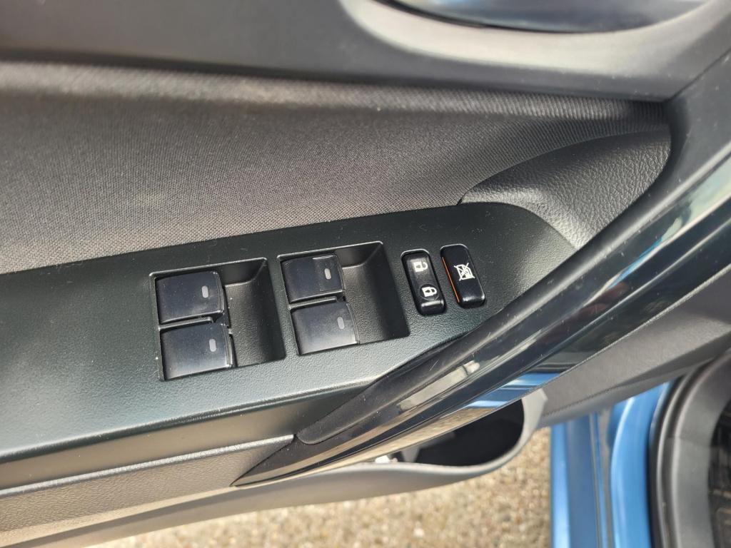 Toyota Auris 1.8 hybrid executive automaat