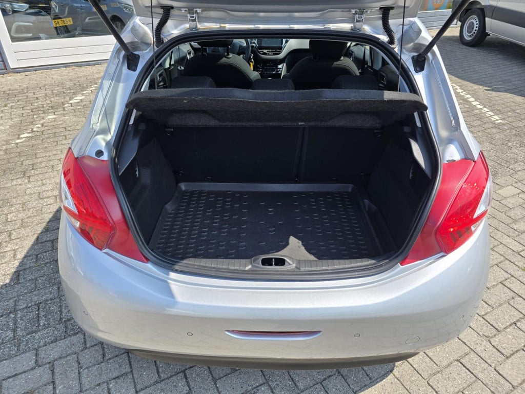 Peugeot 208 1.2 puretech allure
