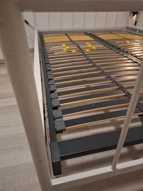 Bed frame + lattenbodems 140*200