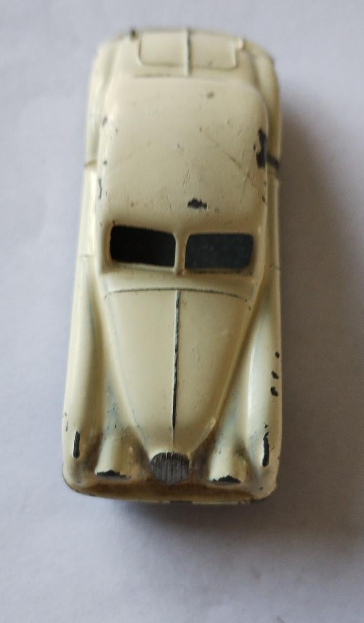 Vintage  Jaguar. Nr 32