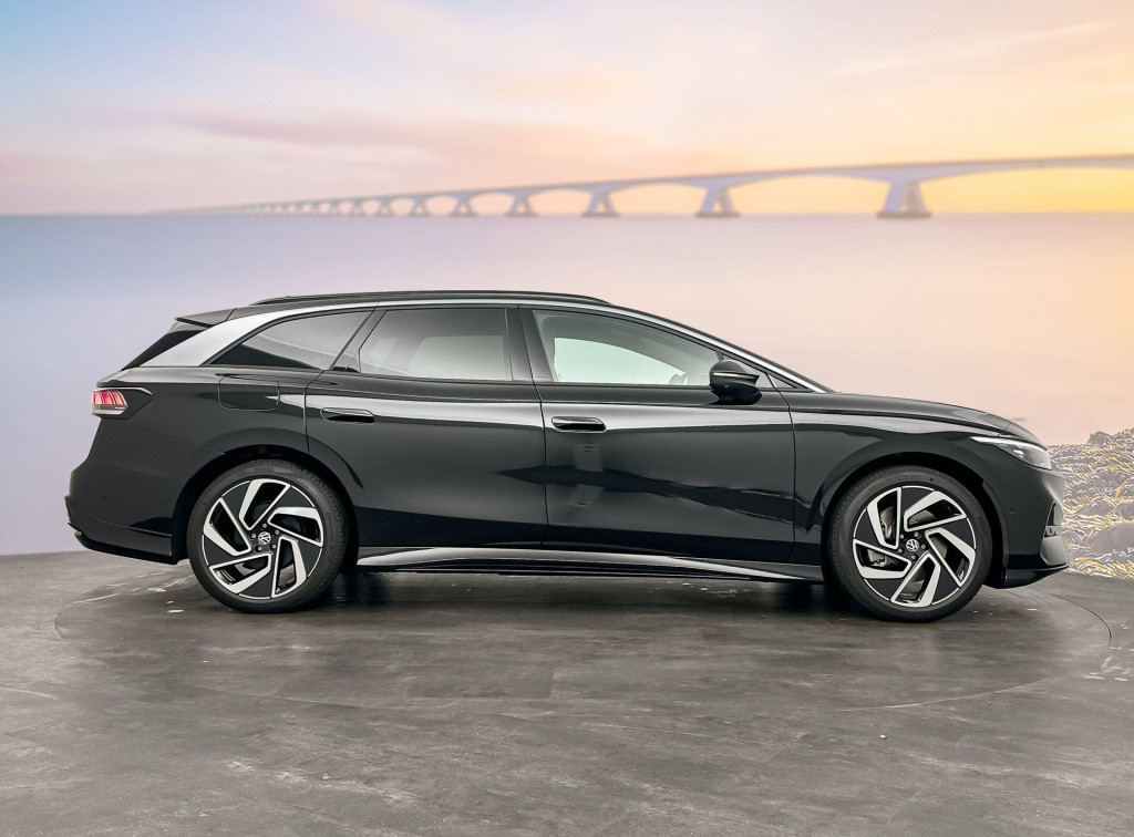 Volkswagen Id.7 tourer pro business 77 kwh accu. 210 kw / 286 pk variant