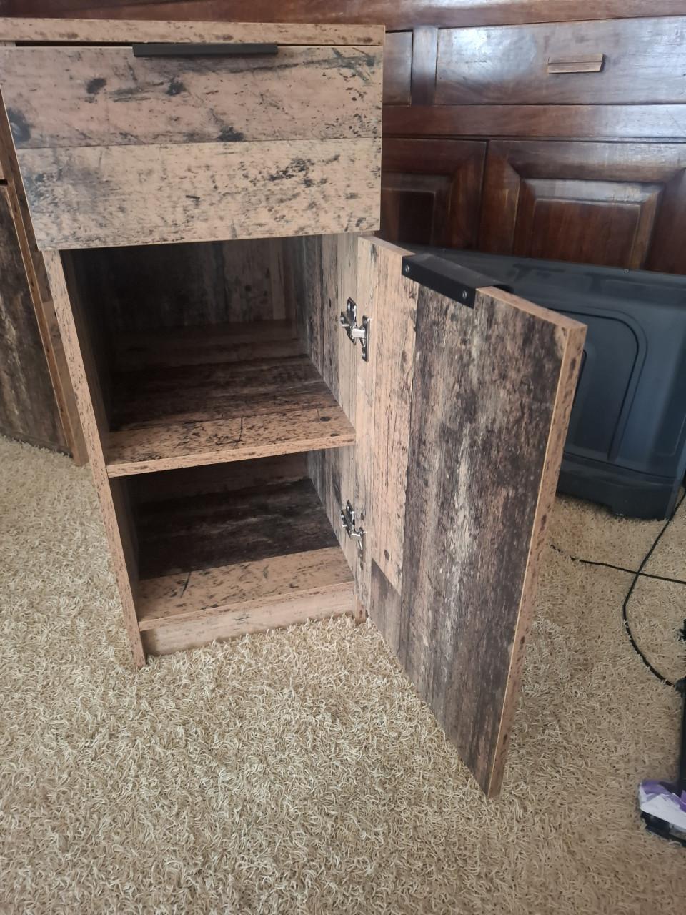 2 kleine kastjes of samen 1 dressoir ikea