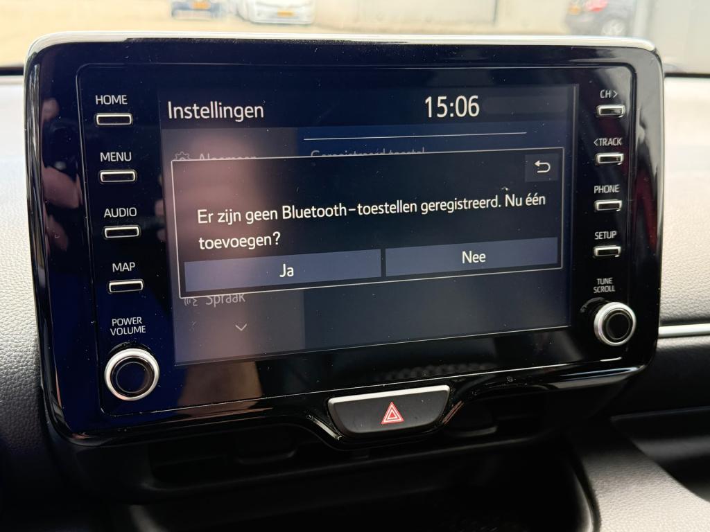 Toyota Yaris 1.5 hybrid executive