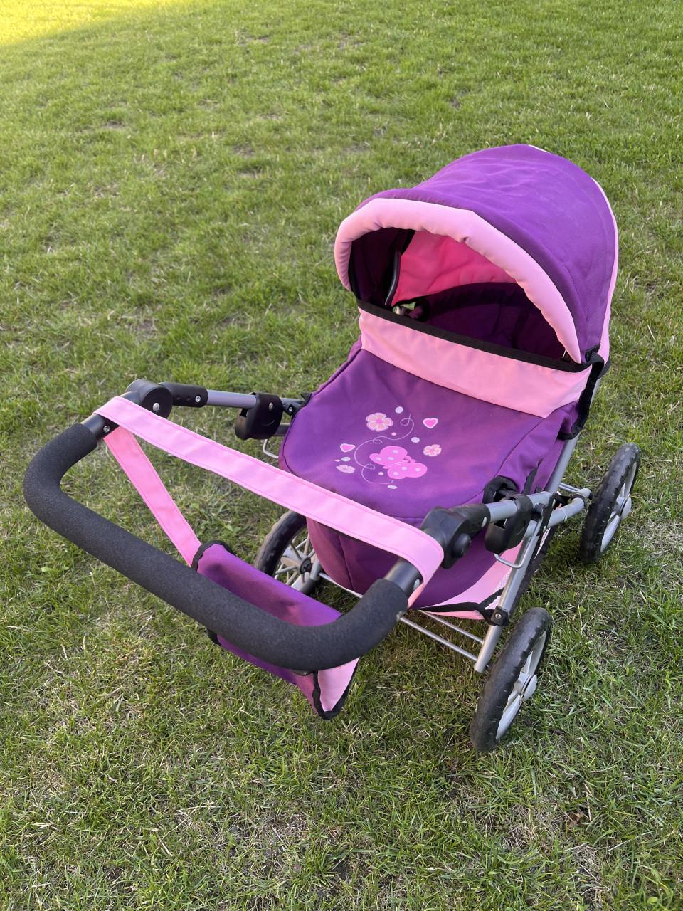 Nette poppen kinderwagen