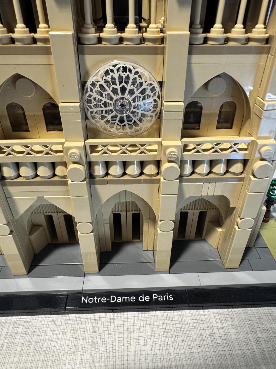 Lego 21061 Notre Dame