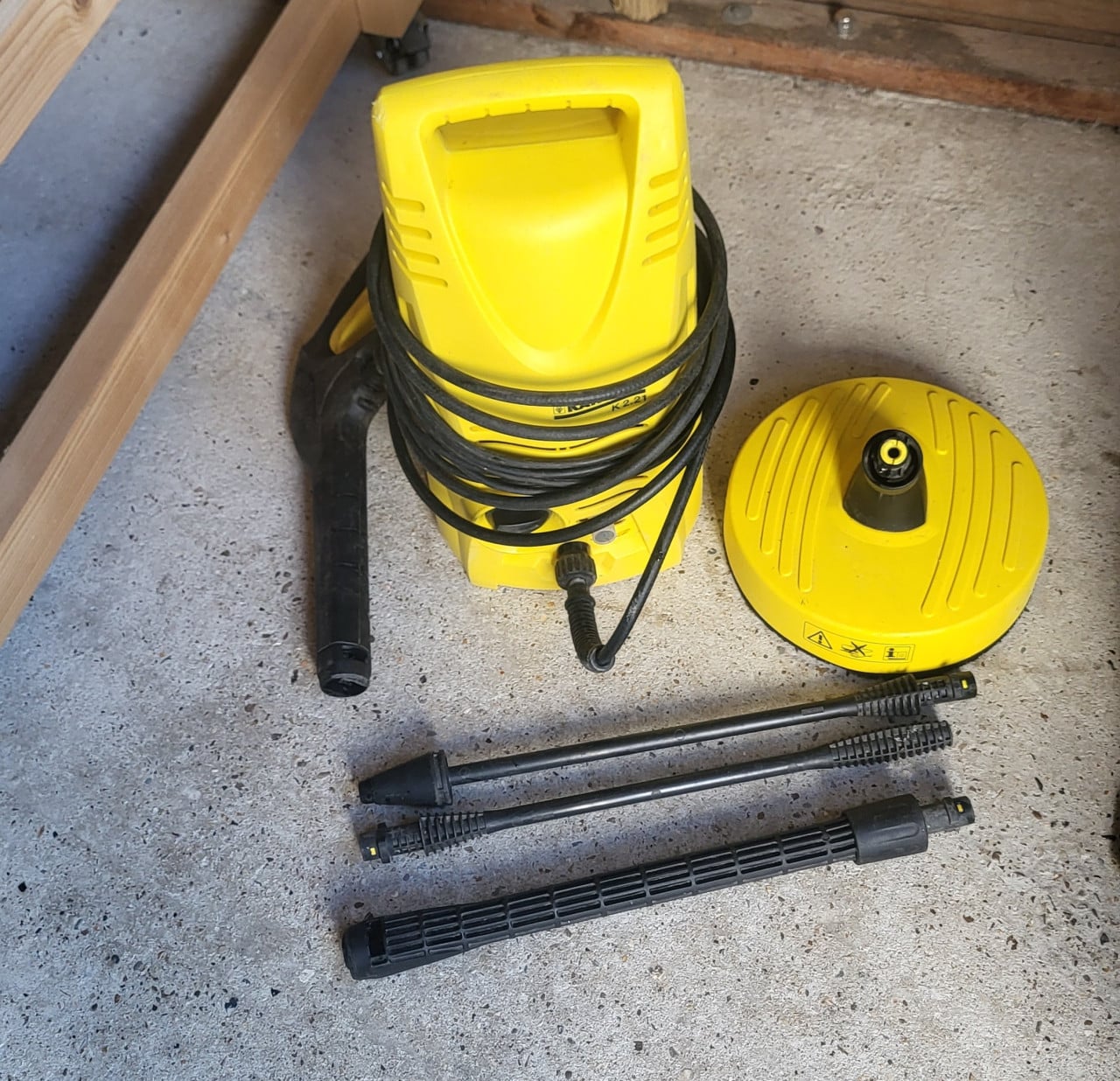 Hogedrukreiniger karcher 2.21 met vuilfrees en terrasreiniger