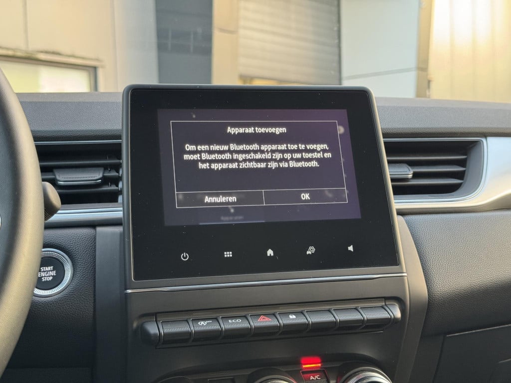 Renault Captur 1.3 tce 140 intens automaat, trekhaak!