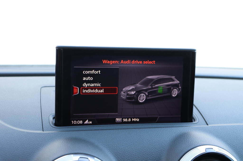 Audi A3 sportback 40 tfsi e-tron sport 204pk s-tronic