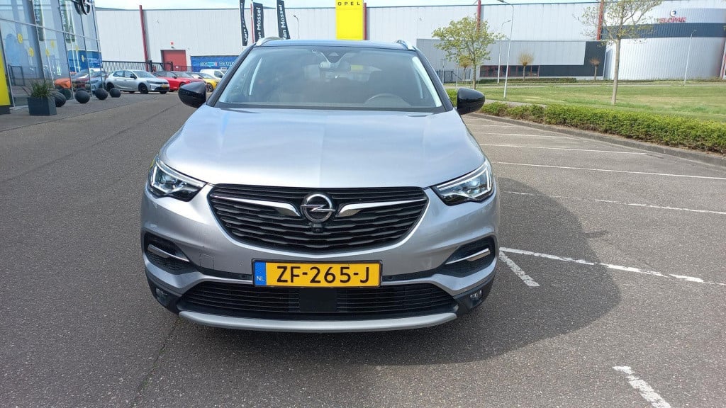 Opel Grandland X 1.2 turbo ultimate | climate | cruise | trekhaak | navi