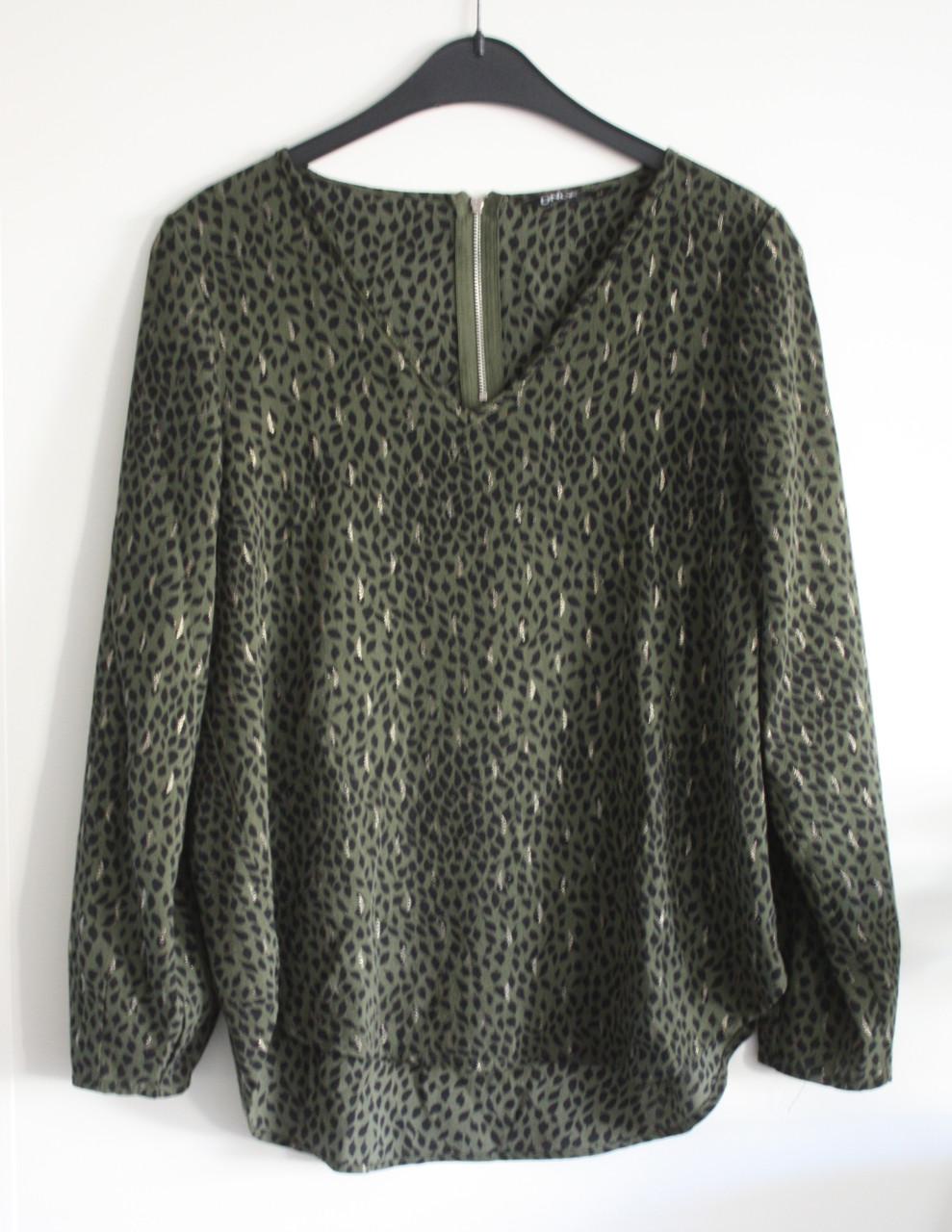 Shirt blouse   blaadjes motief maat 36