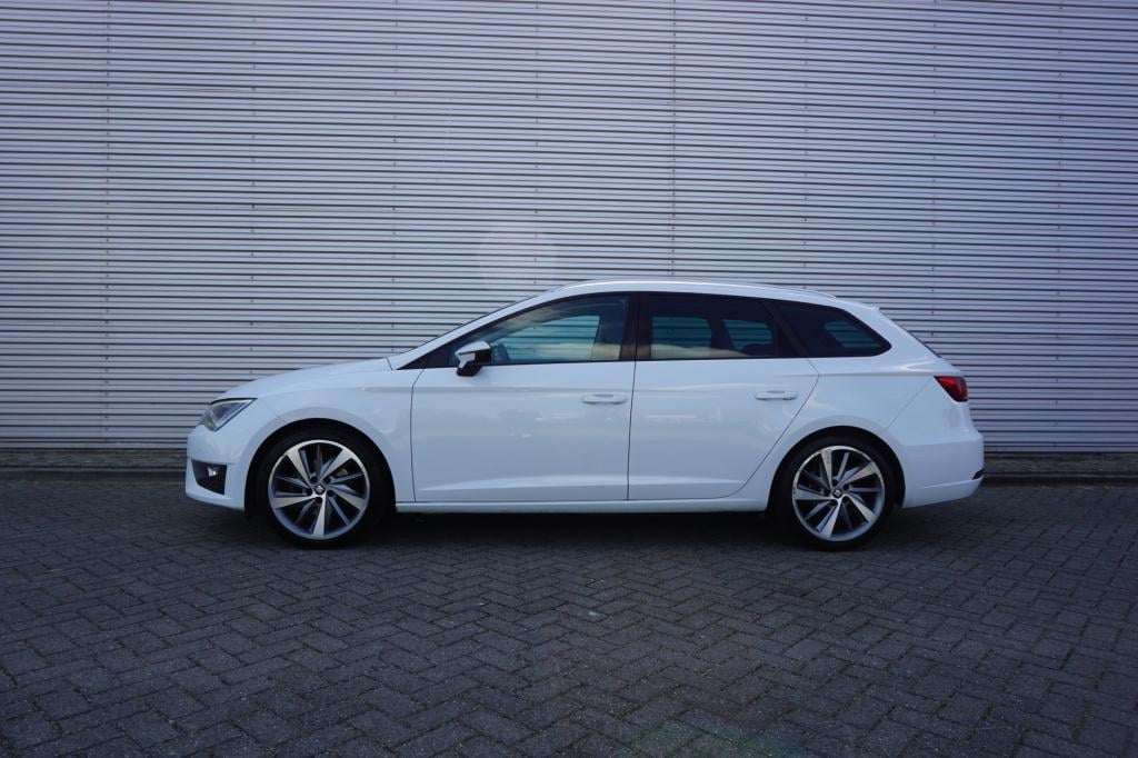 Seat Leon st 1.4 ecotsi fr connect climate / navi / cruise / camera / parke