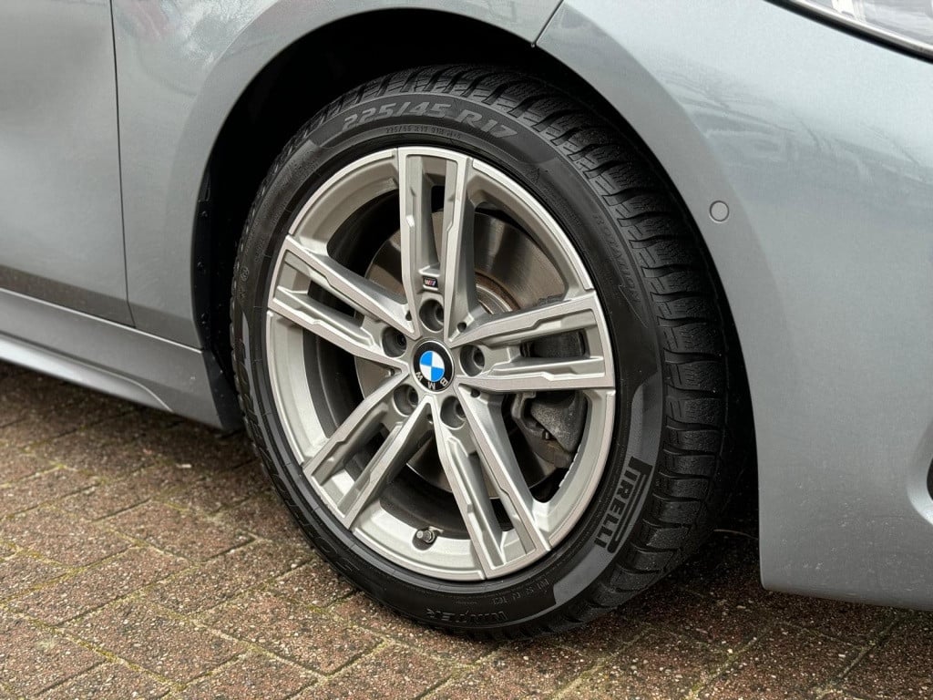 BMW 1 Serie 120i bns edition