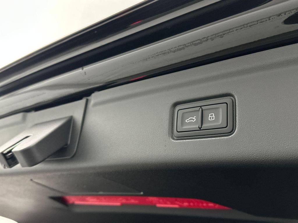 Audi A6 Avant E-tron s edition e-tron 83 kwh 210 kw / 286 pk avant elek