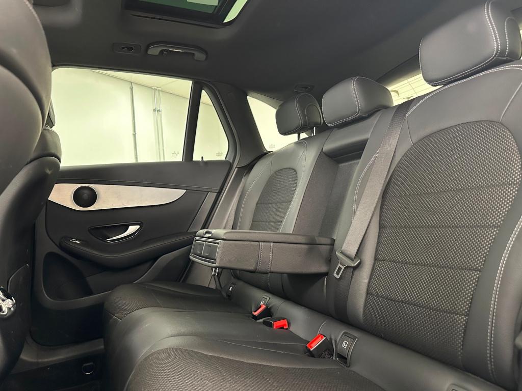 Mercedes-Benz Glc 300e 4matic luxury | luchtvering | trekhaak | panoramadak