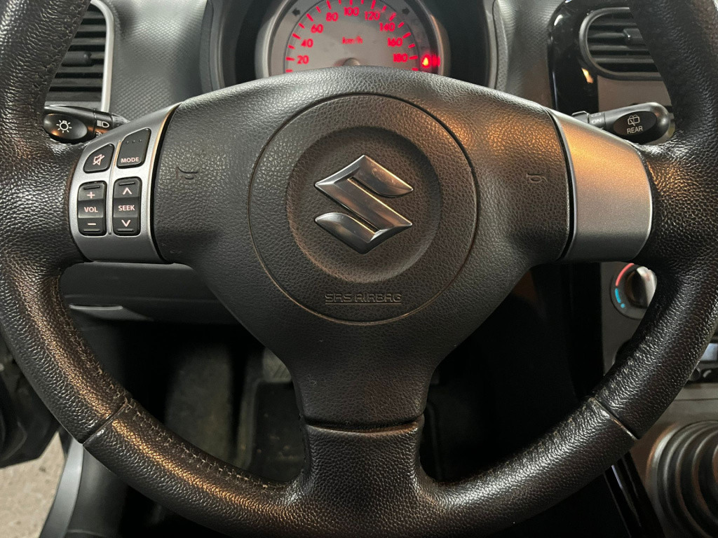 Suzuki Splash 1.0 vvt exclusive easss