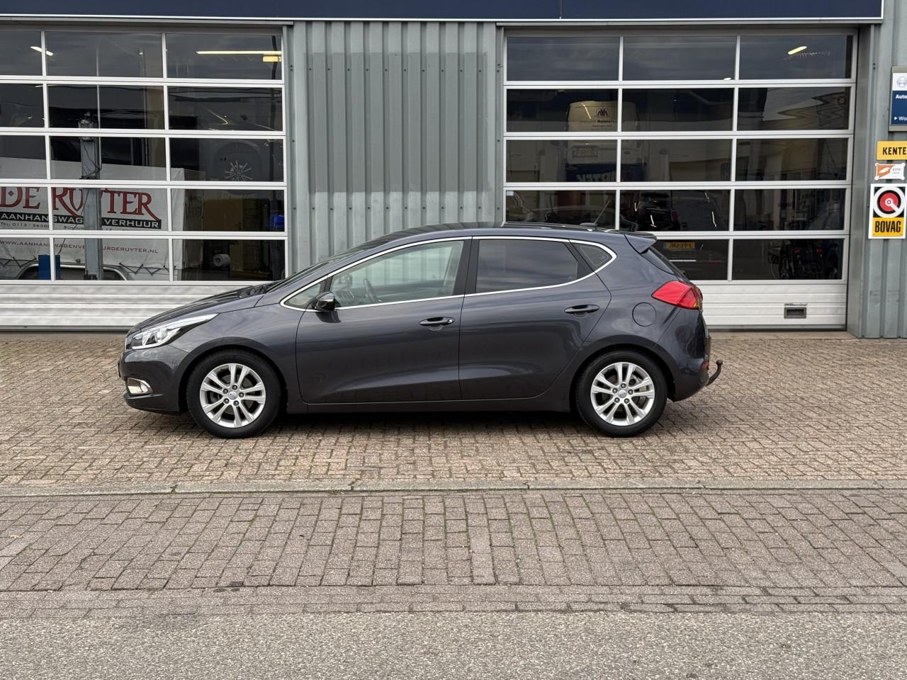 Kia Cee'd - 1.6 GDI Business Pack