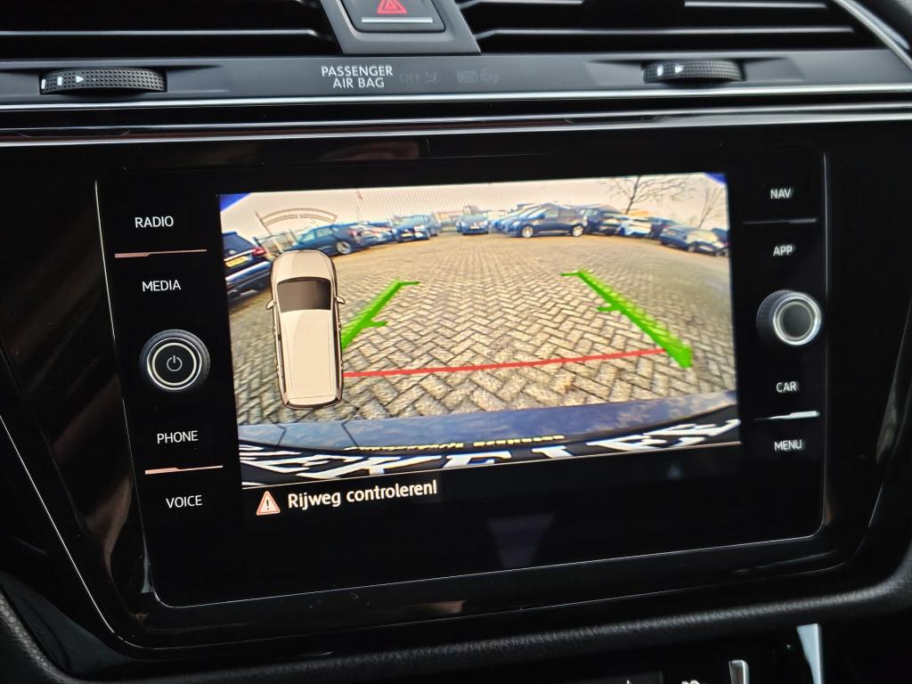 Volkswagen Touran 1.2 tsi highline business r-line 7-pers. | acc | camera