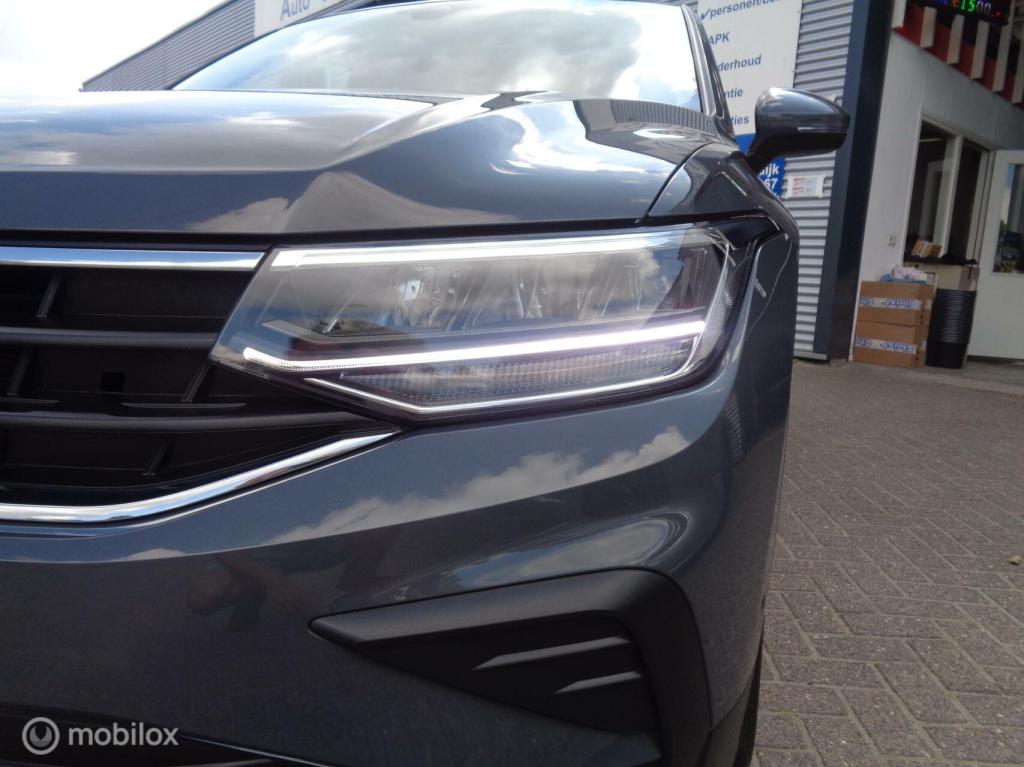 Volkswagen Tiguan 1.5 tsi elegance/airco/navi/pano/virtual/leer/memory/stoe