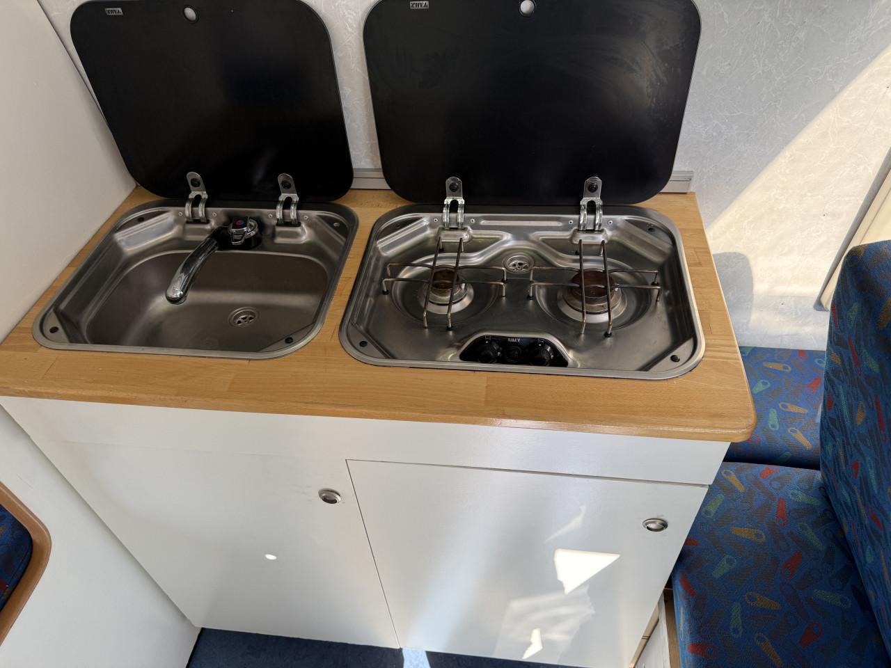 🚐 4-persoons buscamper – Compact, compleet en klaar voor gezinsavonturen