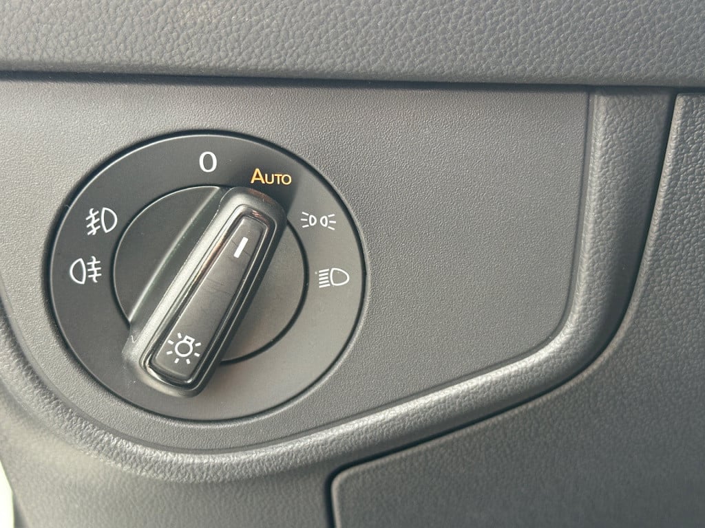 Volkswagen Polo 1.0 tsi dsg style | led | alcantara | keyless | camera | ri