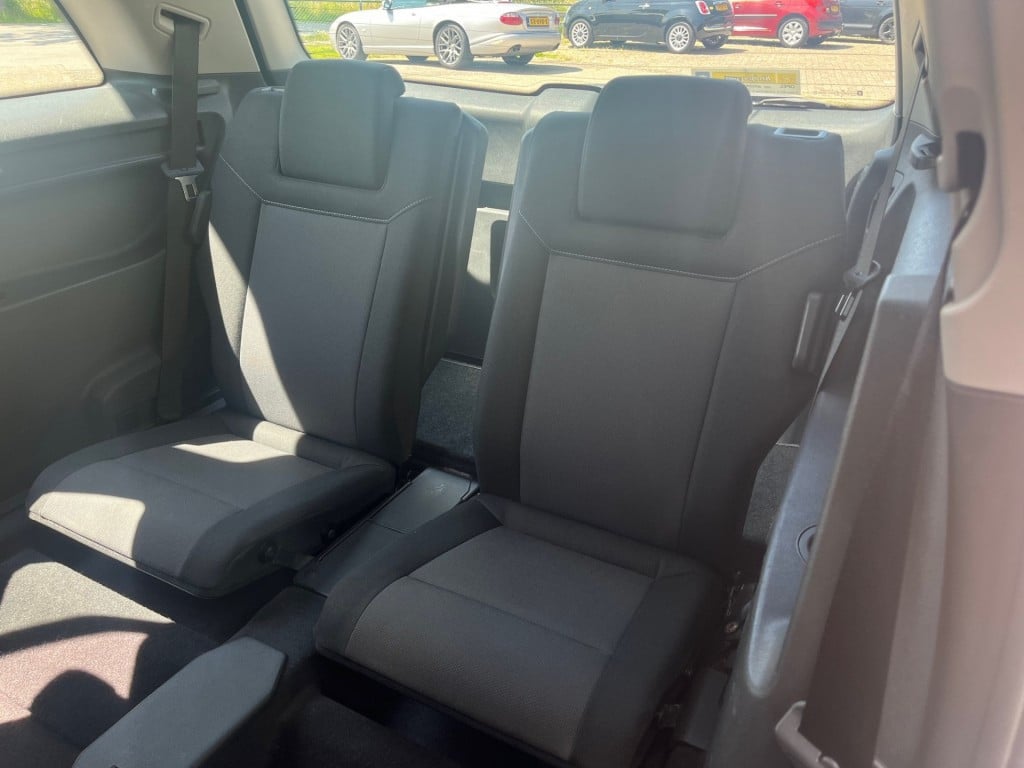 Opel Zafira 1.6 temptation 7-persoons