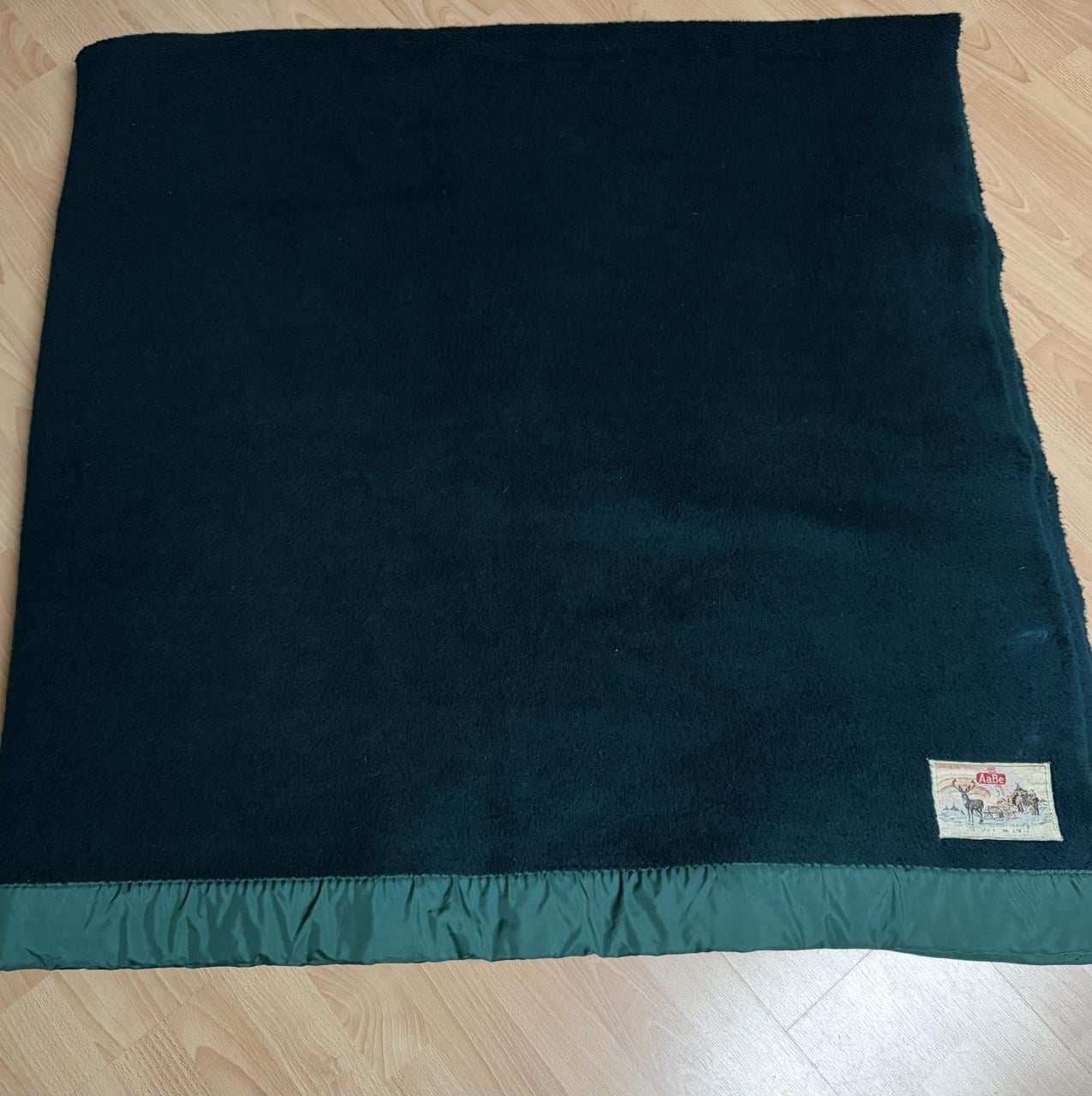 AaBe dralon deken mosgroen 2.20 x 2.20